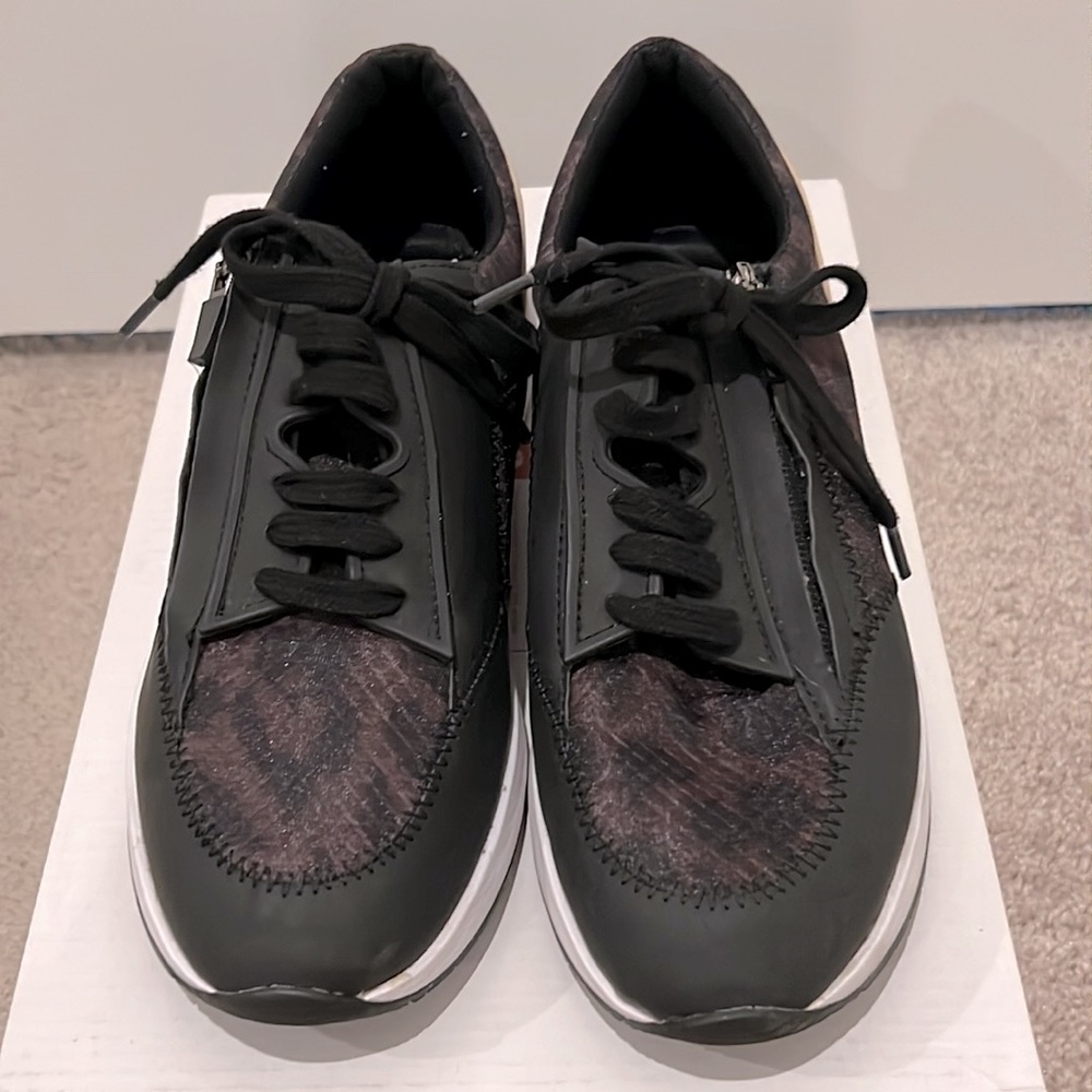 Franco Sarto Imperial Sneaker - Picture 4 of 10